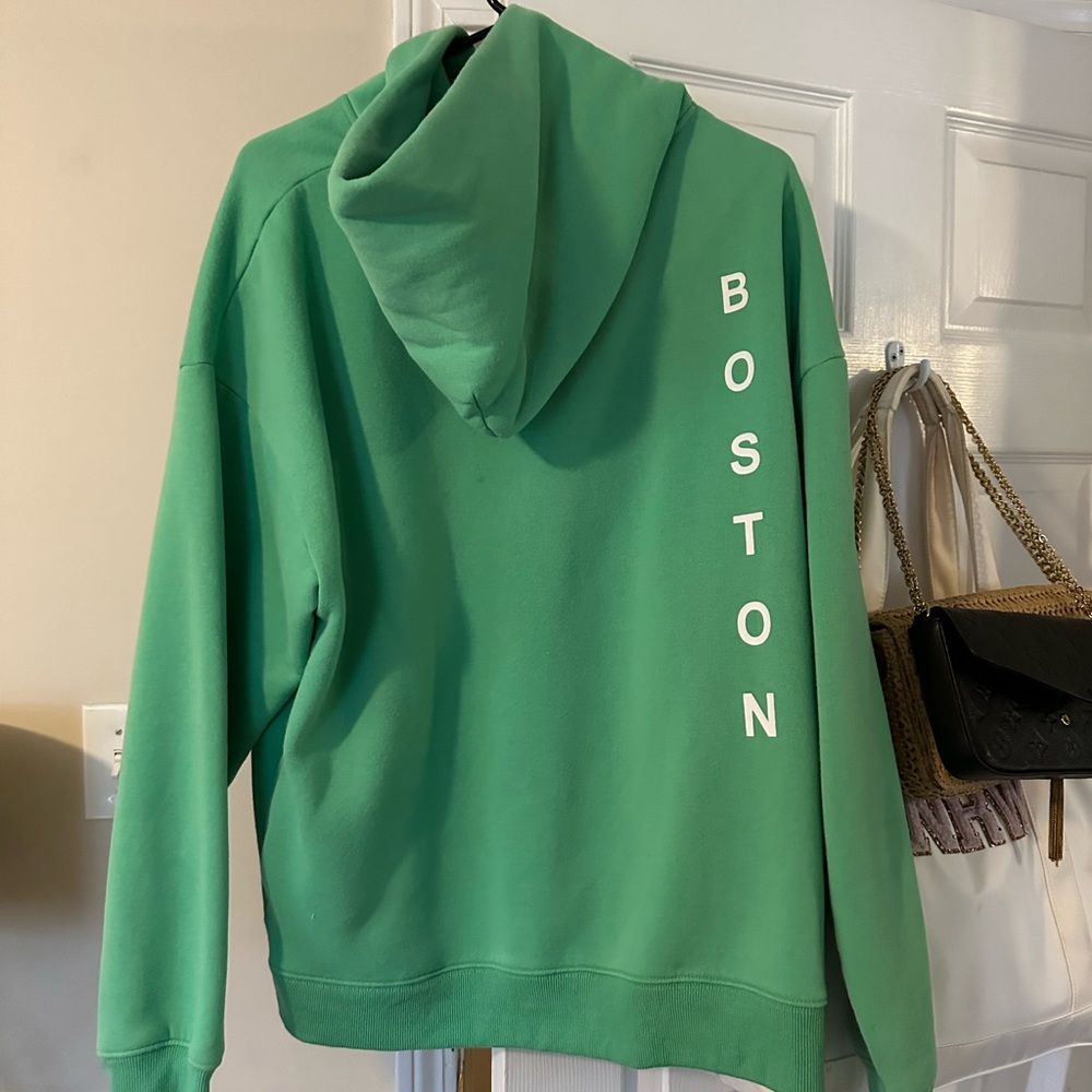 Oversized 1987 sweatshirt